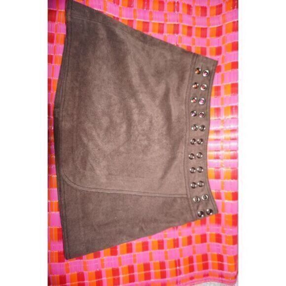Bcbg suede skirt - Picture 1 of 16